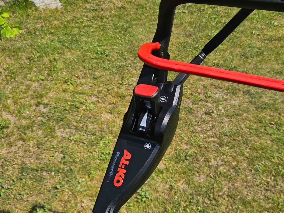 Kosiarka z napędem i reg. obrotow
AL-KO Powerline 4200 BR  (3w1)