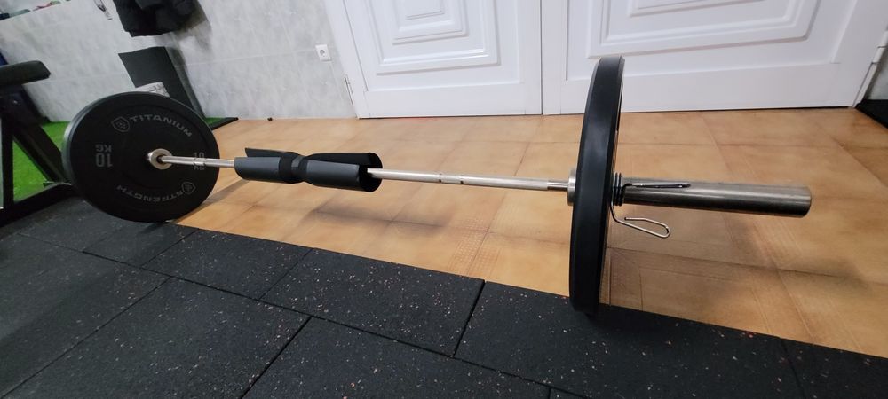 [NOVO] Barra Olímpica 2,20m / 20KG