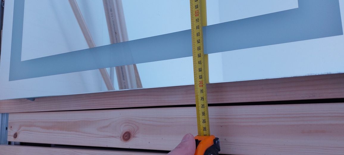 Lustro łazienkowe LED podswietlane 140x70