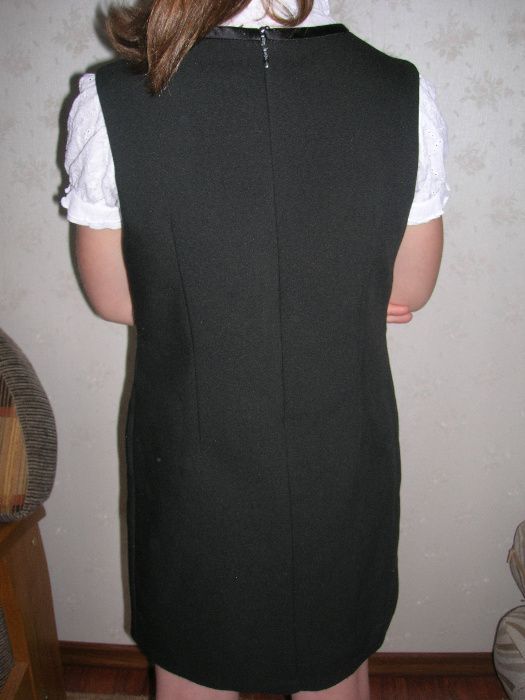 Школьный форма фирмы dresdner р.32