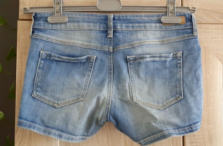 Jeansowe krótkie spodenki