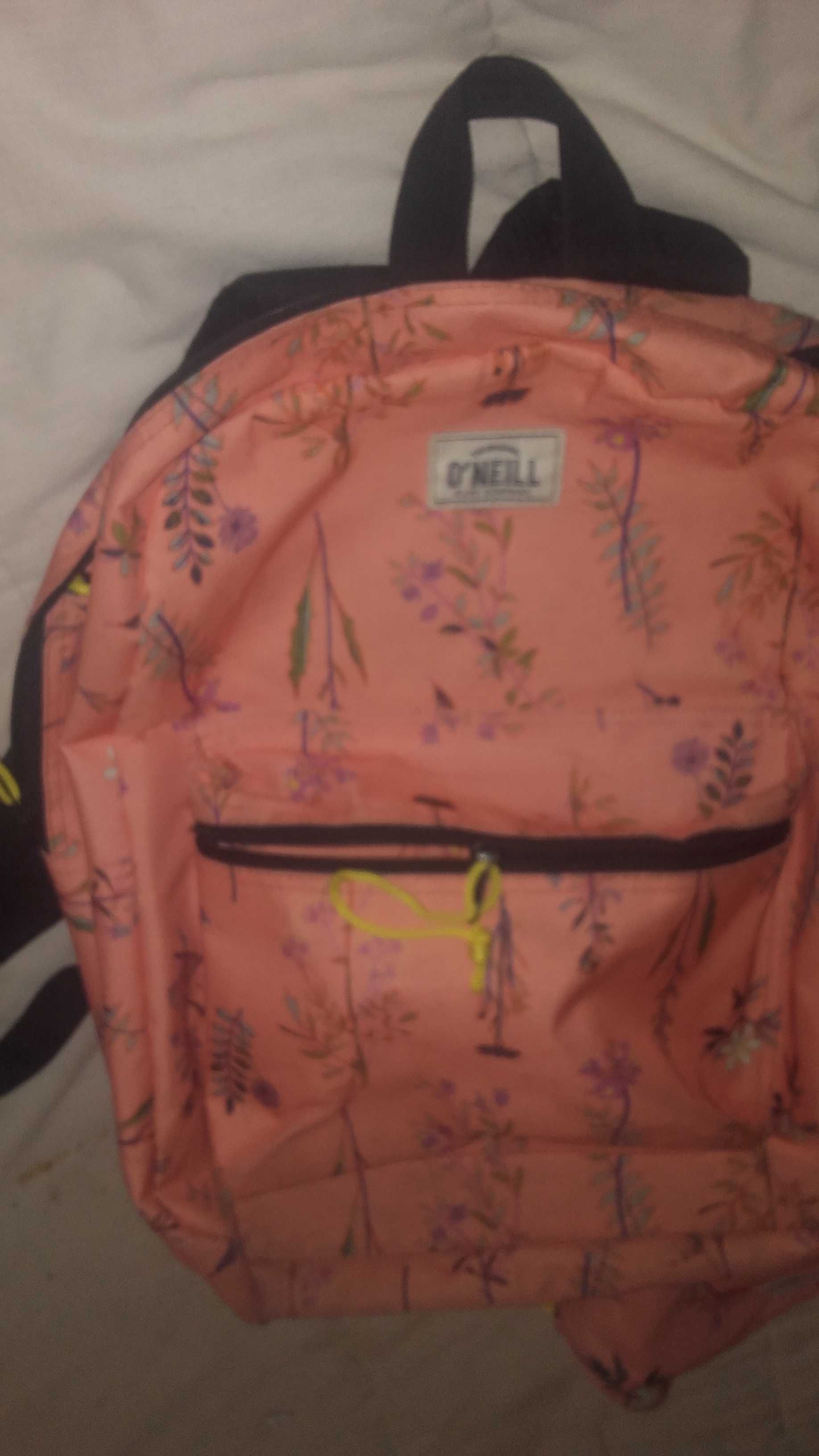 Mochila escolar O'neill ( + estojo)