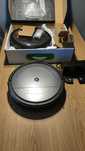 Robot sprzątający IROBOT Roomba  2szt 
Robot sprzątający IROBOT Roomba