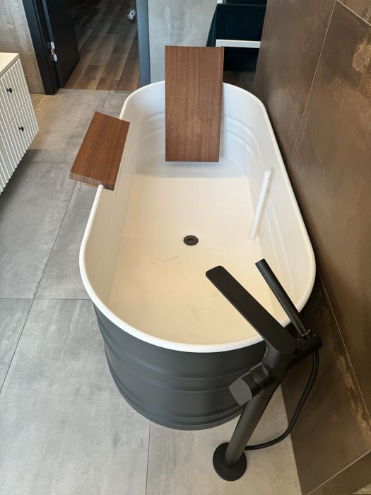 Wanna wolnostojąca Agape