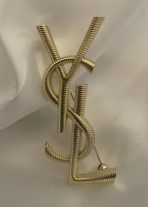 Złota broszka ysl 7cm