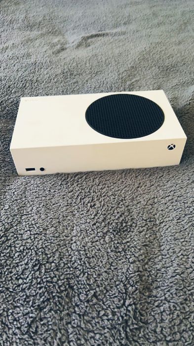 Xbox Series S   2 pady