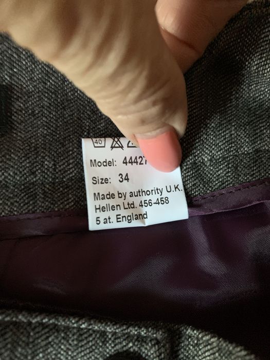 Жіночий діловий костюм, р. 34