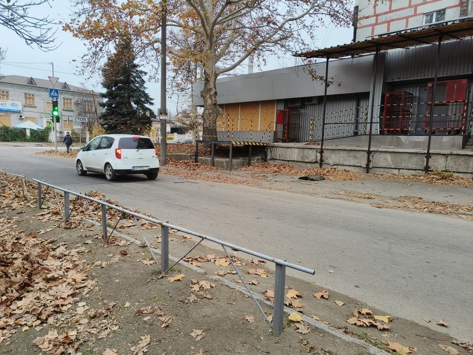 Помещение(СВЕТ ЕСТЬ ВСЕГДА) 100 кв. м. Шевч. мкр. р-н, ул. Красная, 3.