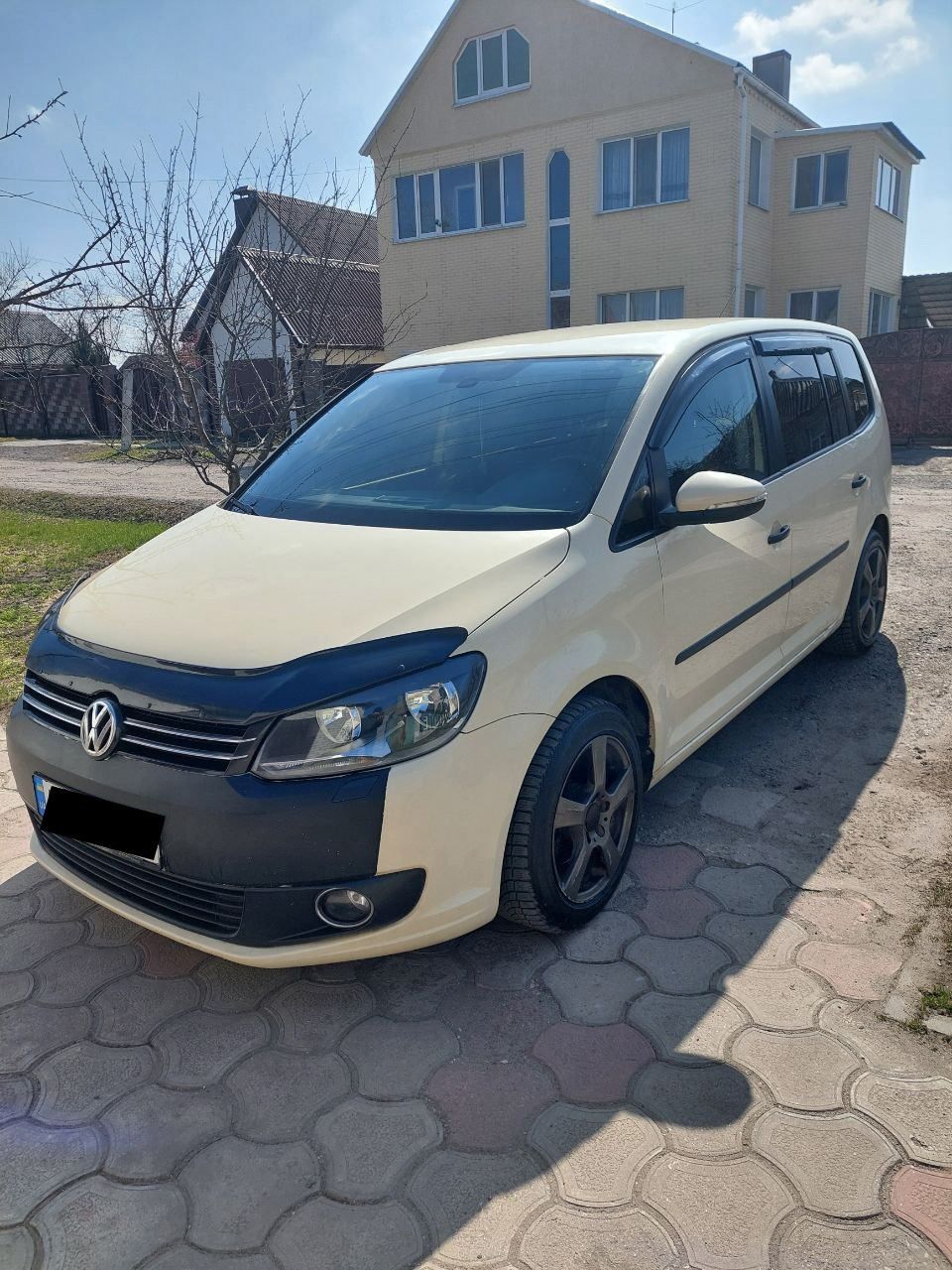 Volkswagen Touran 2.0л TDI, 2014 с Германии в отличном состоянии.ТОРГ!