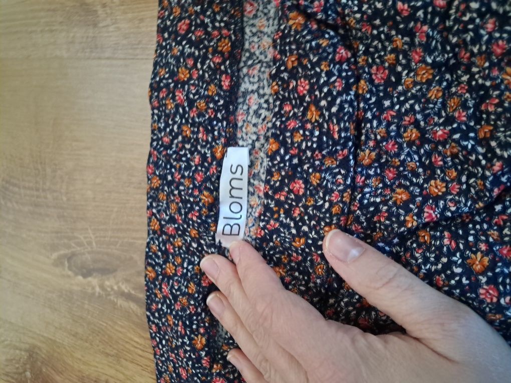 Ciążowa regulowana w pasie spódnica marki Blooms rozmiar L