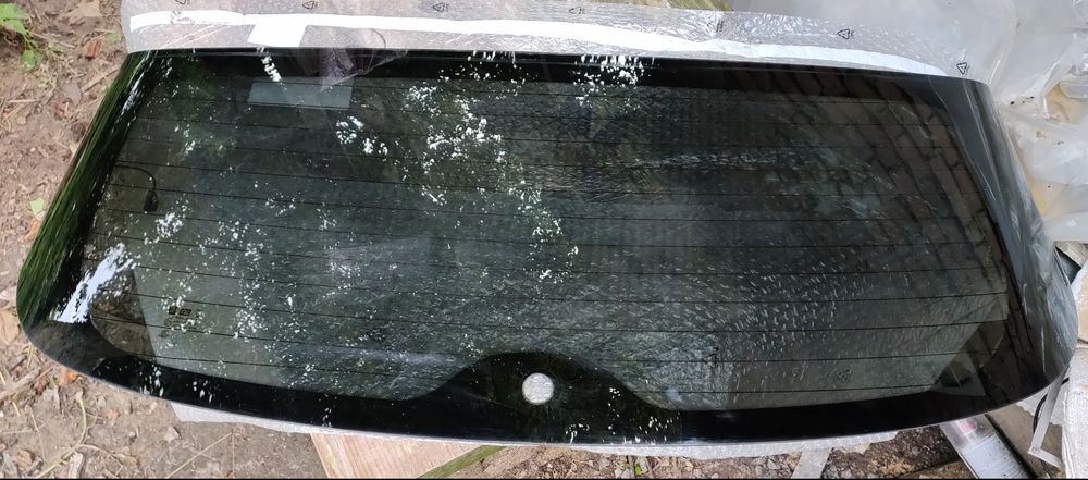 Скло кришки багажника Buick Encore/Opel mokka