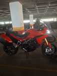 Vendo Ducati Multistrada 1200S 2012, em bom estado.