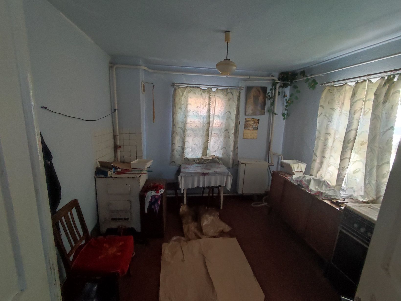 Продаж будинку центр 17900$