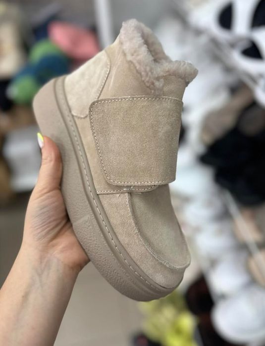 Зимові черевички,уги