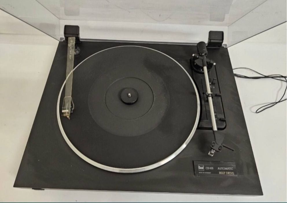 Gramofon Dual CS435. Wyprodukowane w Niemczech