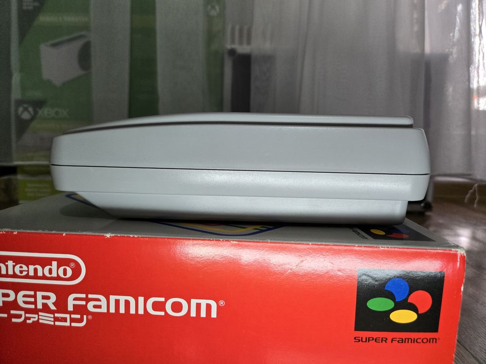 Оригинальная японская Super Famicom (SNES JP) SHVC-CPU-01