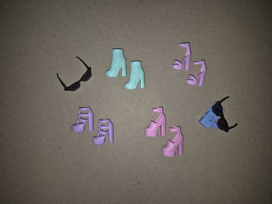 Аксесуари для Barbie