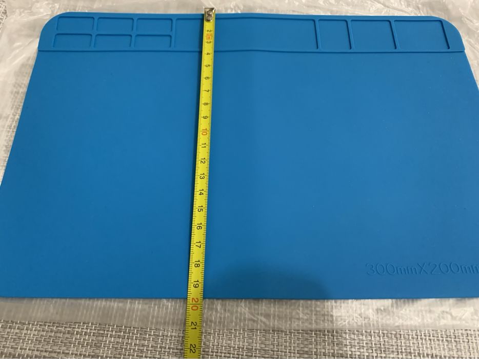 Силиконовый термостойкий коврик для пайки антистатический с ячейками