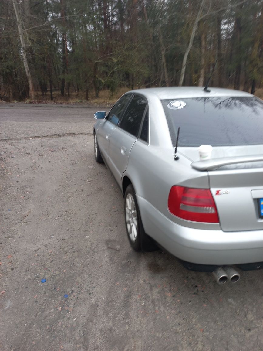 ПРОДАМ Audi A4В5 Sline