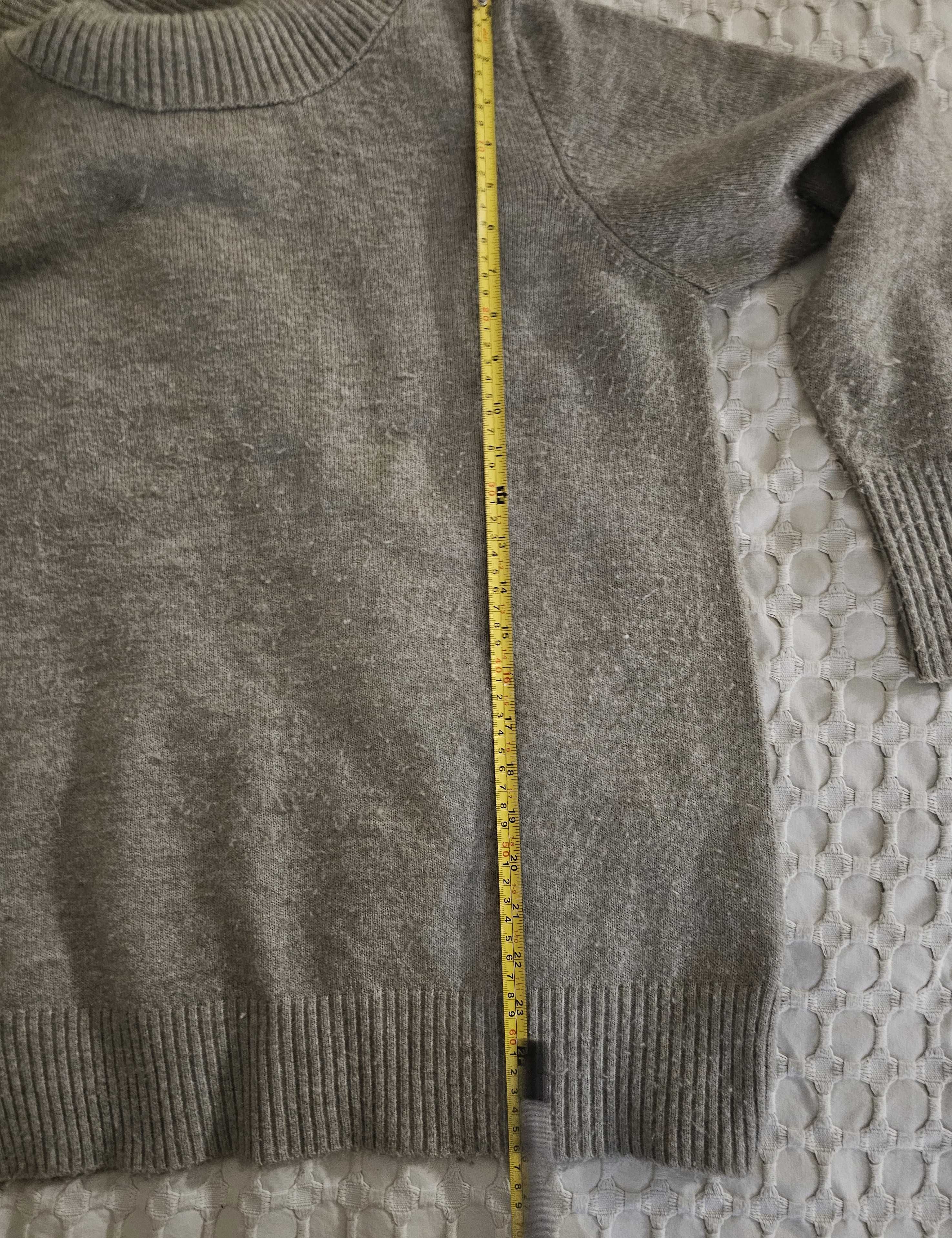 Camisola gola alta descaída