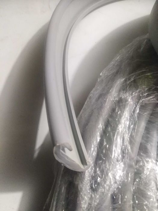 Поручень для перил та сходів