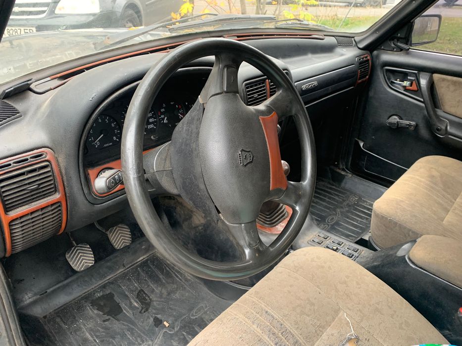 Автомобіль Газ 3110