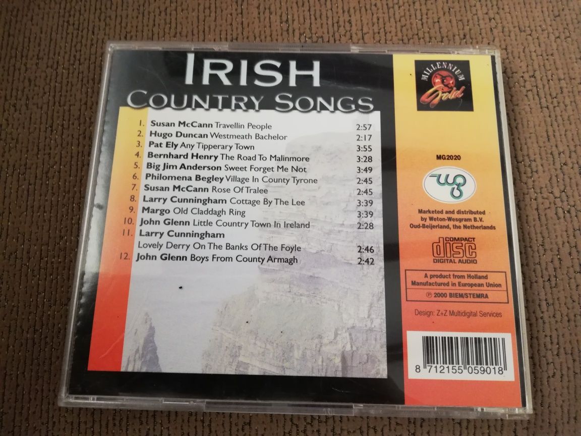 2 CDs :irish country songs+bagpipe