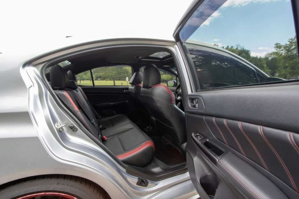 Subaru WRX STI Limited with Wing Spoiler      2017