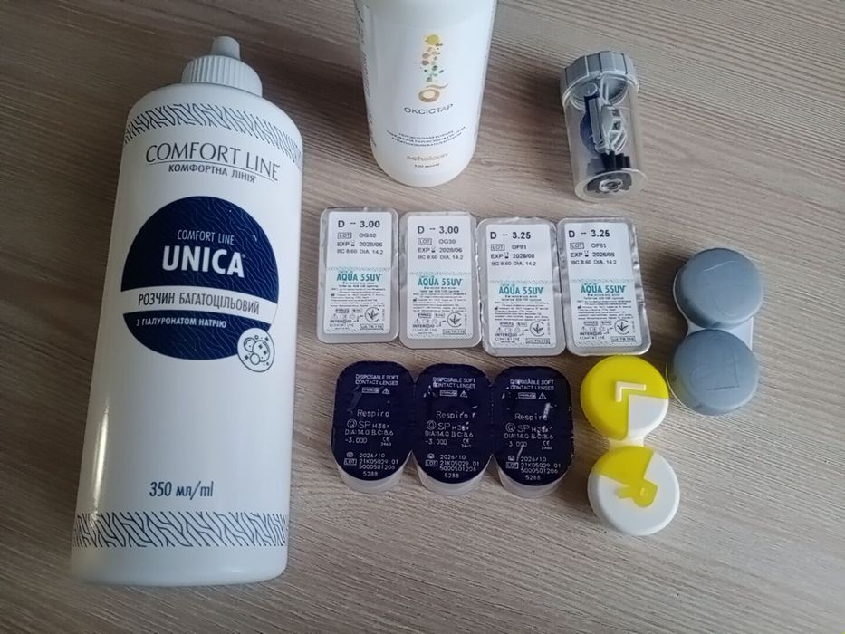 Продам контактные линзы