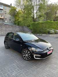 Volkswagen E-golf 2018 год