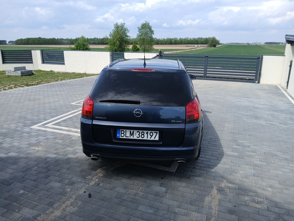 Opel Signum 2.0t 2008r.