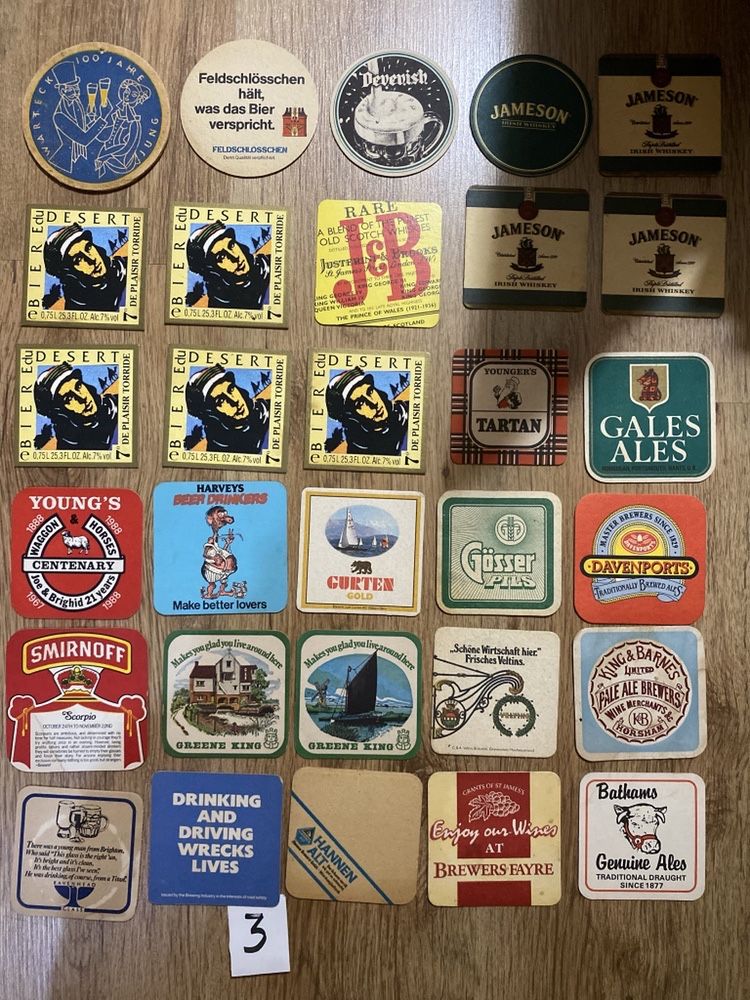 Lote de 130 bases para copos, anos 70 e 80