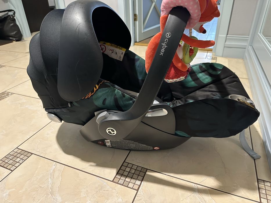 Автокрісло cybex cloud q
