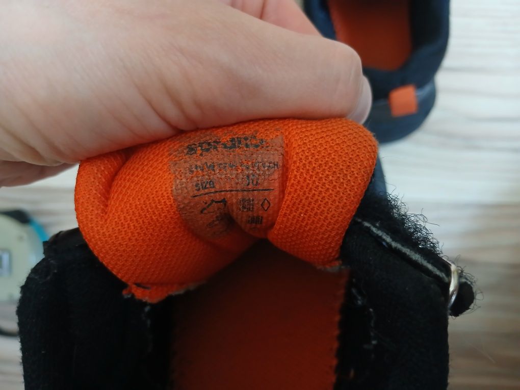 Czarne adidas buty sportowe na rzepy Sprandi siateczka 30