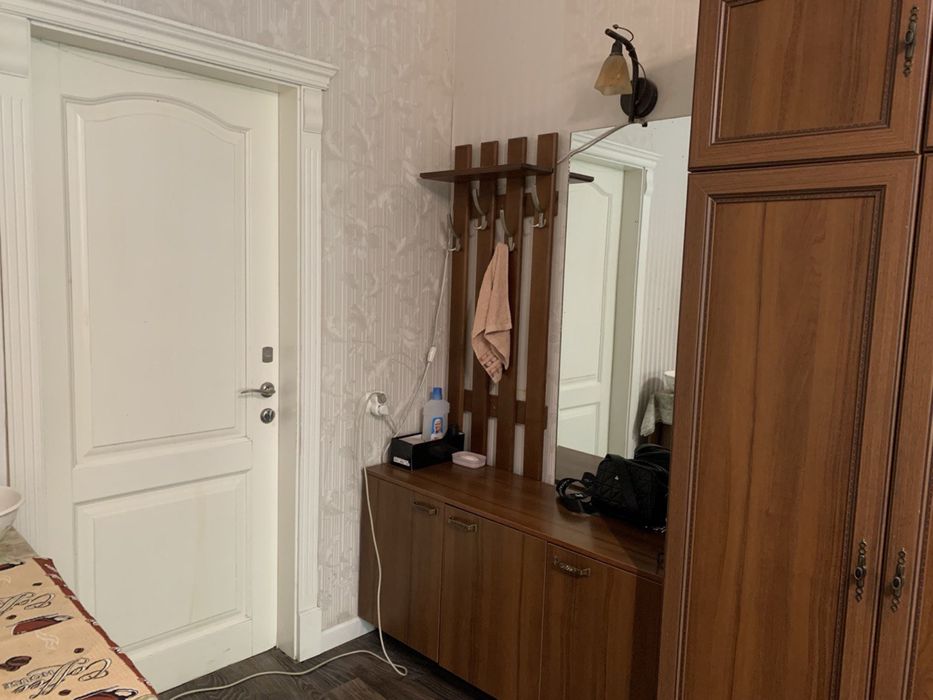 Комната 18 м на Ак.Королева