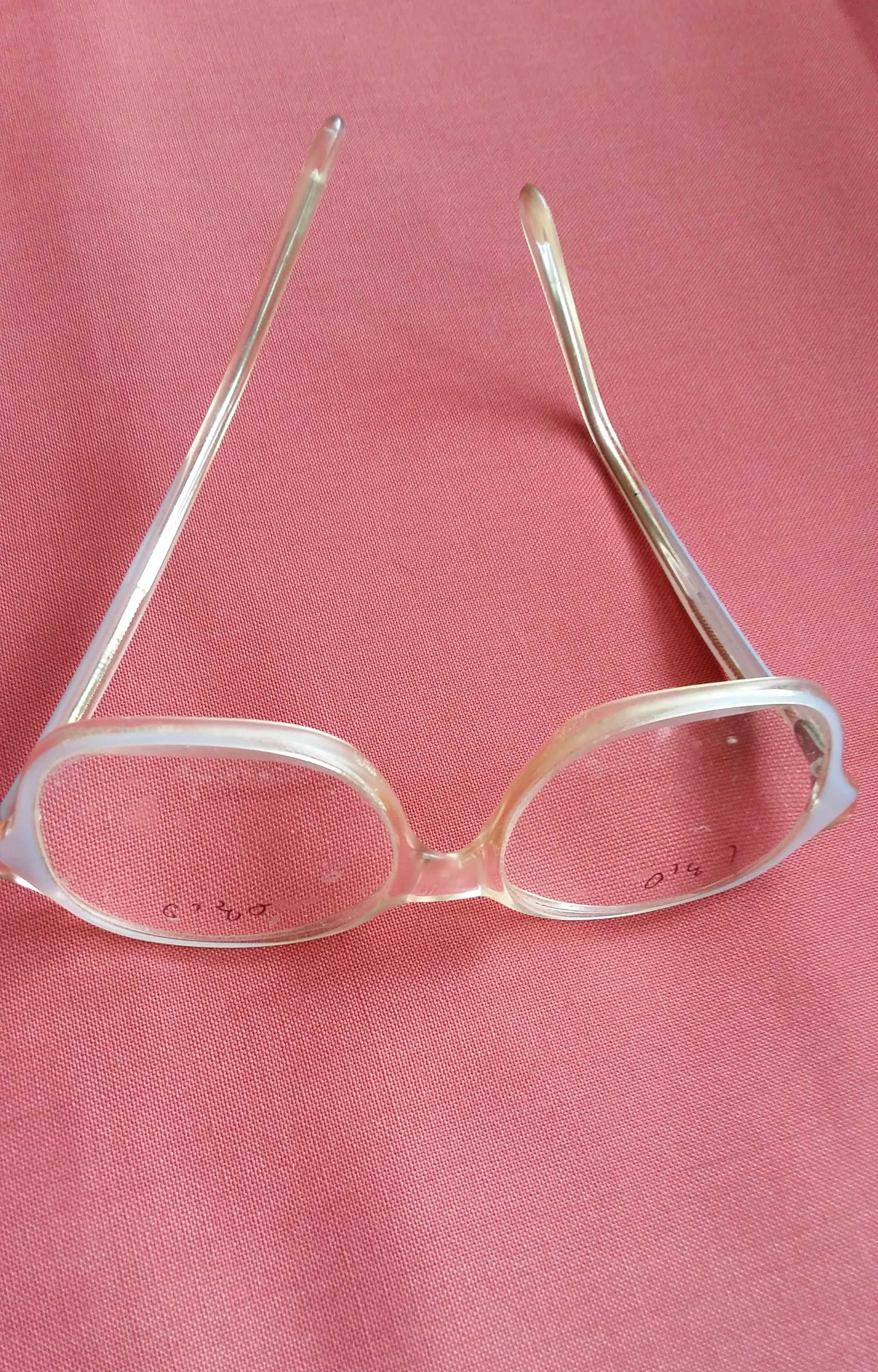 Okulary korekcyjne do czytania plusy 3,0 diopotrii