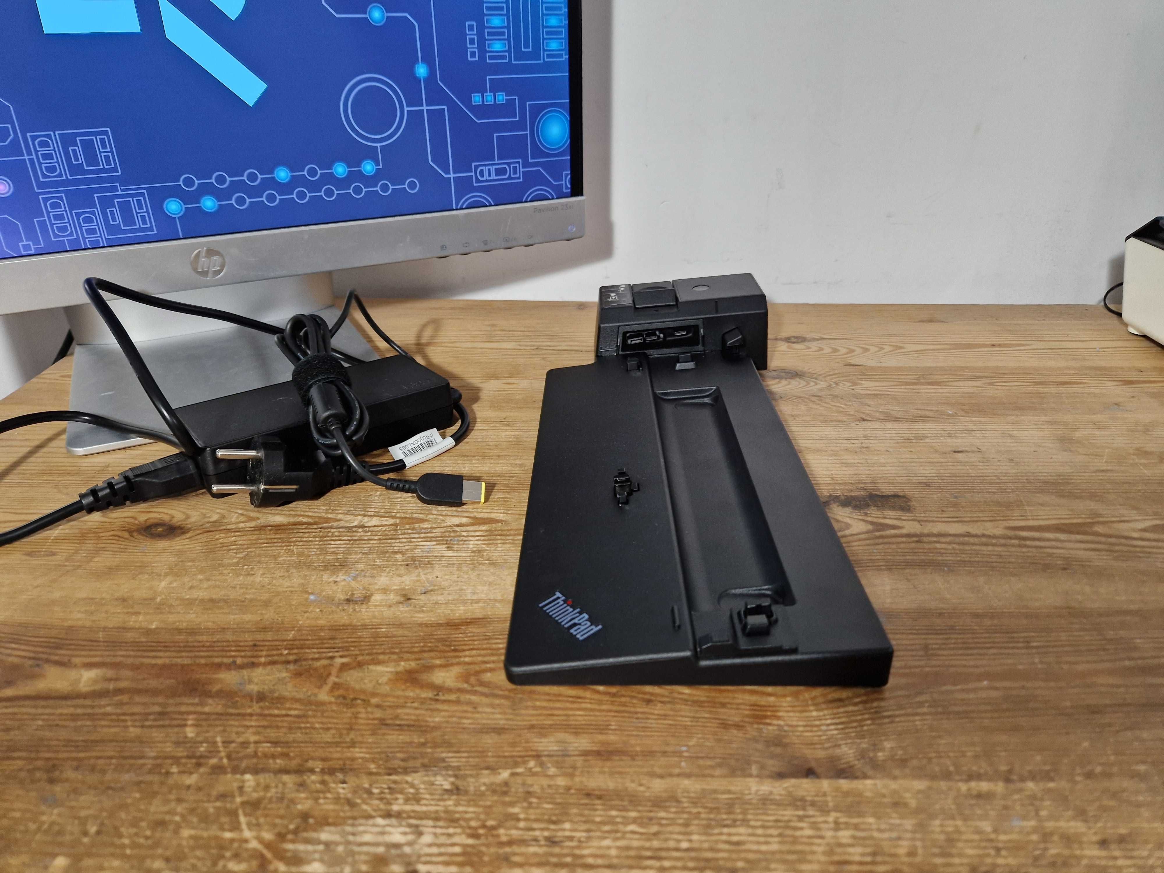 Stacja dokująca Lenovo 40AH0135EU (2650)