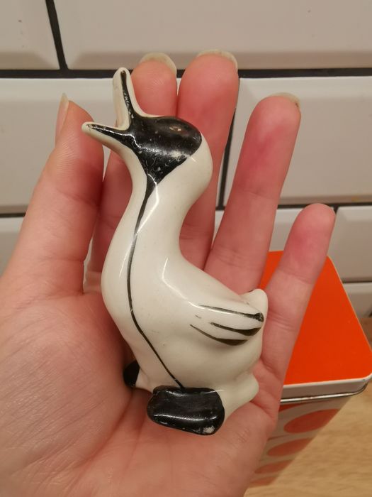 Kaczka Chodzież figurka kaczor porcelana