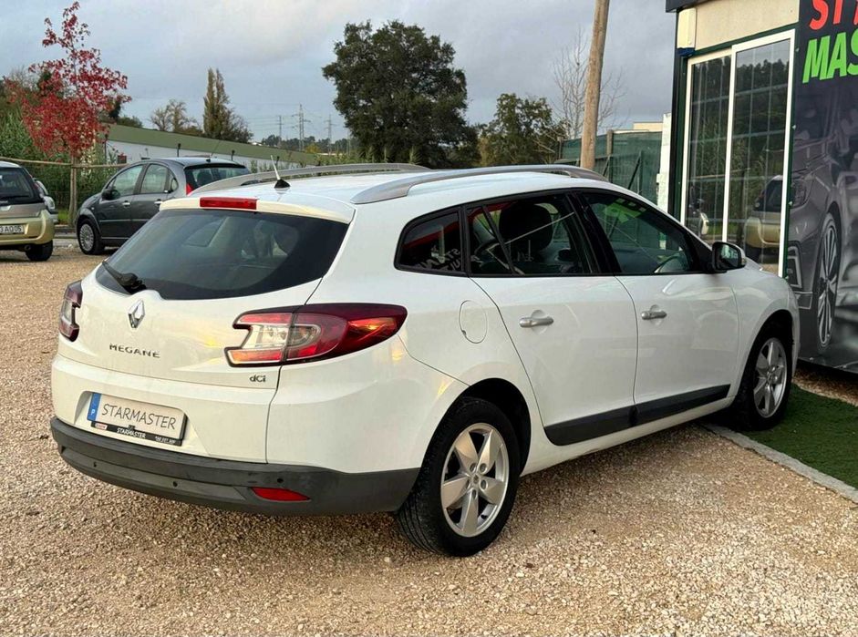 Renault Megane III Grandtour 1.5 DCi- Gasóleo