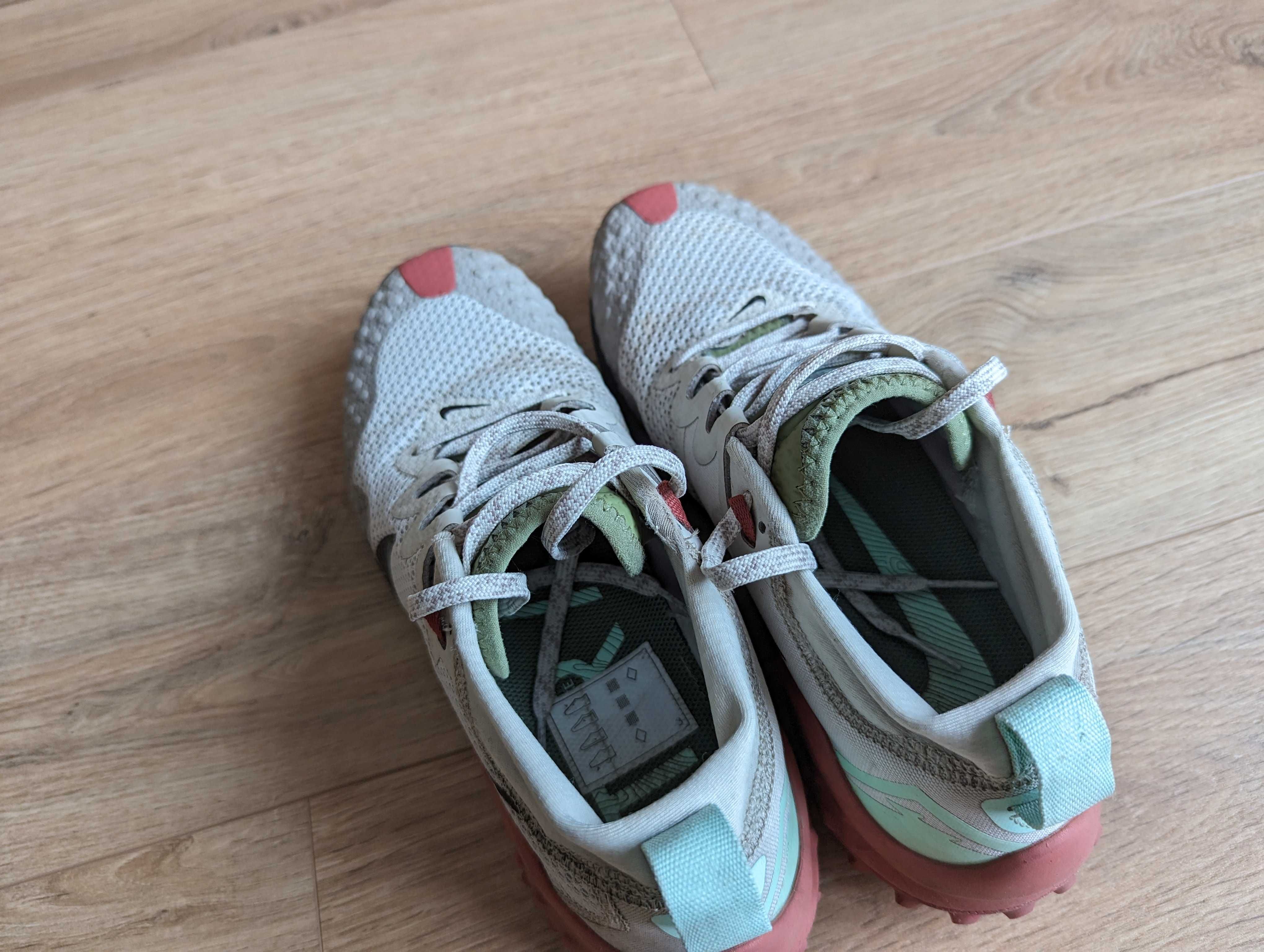 Damskie buty biegowe Nike Wildhorse 7 r. 40,5 (26 cm) przebieg 80 km