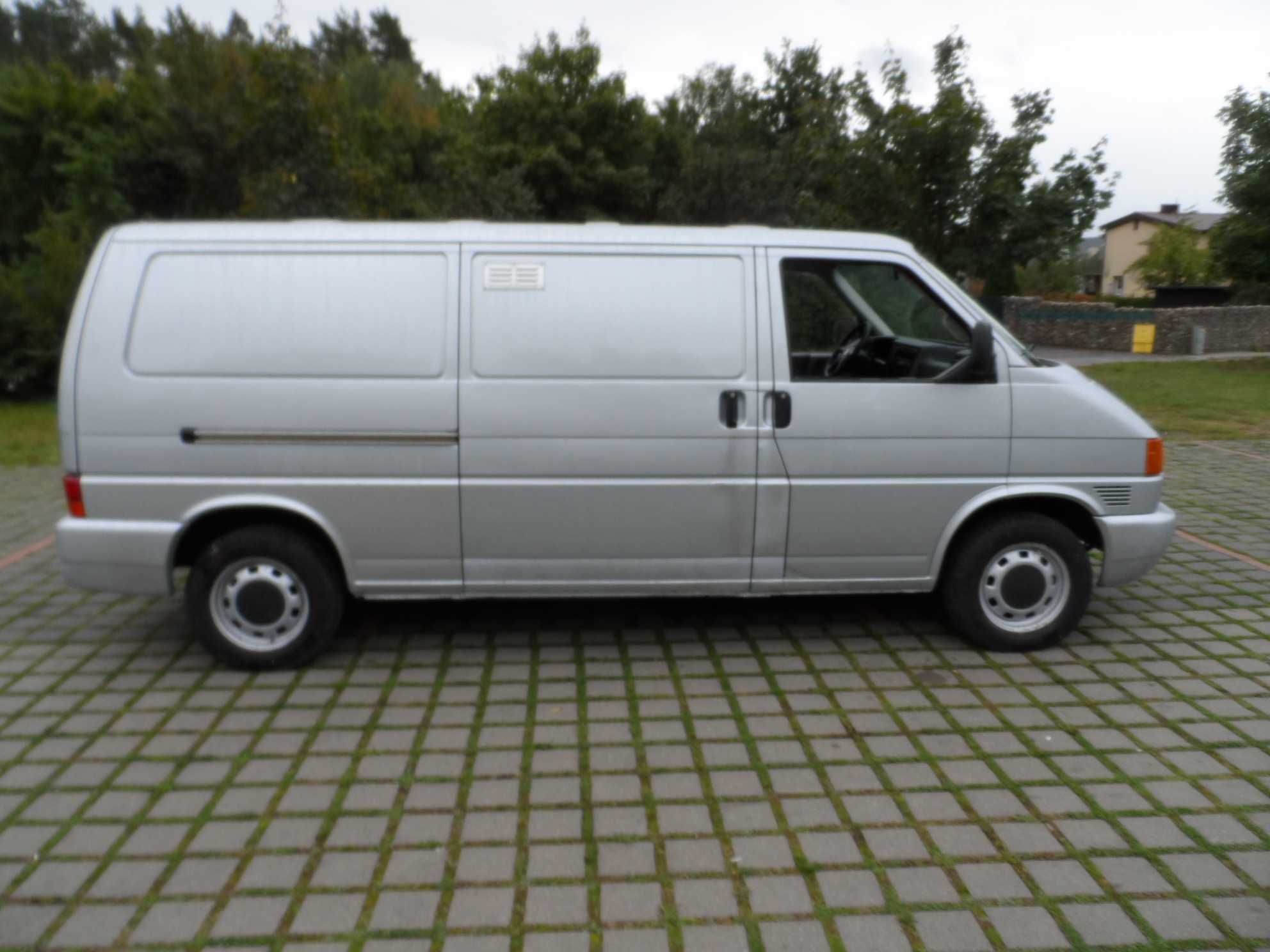 VW Transporter T4 Long 2.4 D Ciężarowy