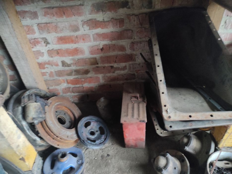 Двигун т-40 запчастини