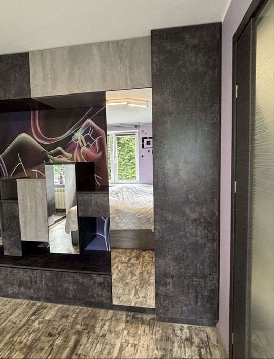 Meble, szafki nocne, szuflady, stoliki nocne, fronty z lustrami, blum