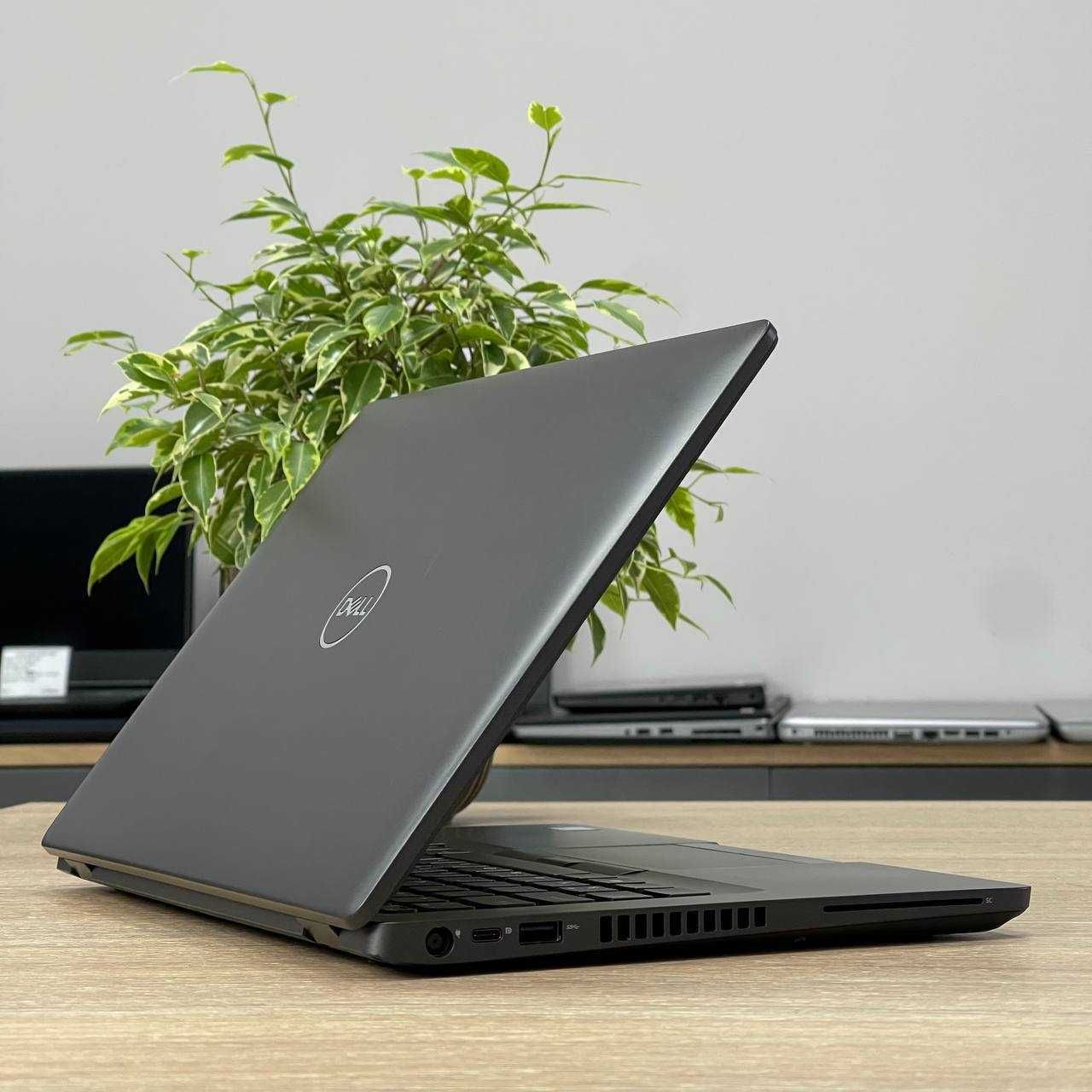 ноутбук Dell 5400