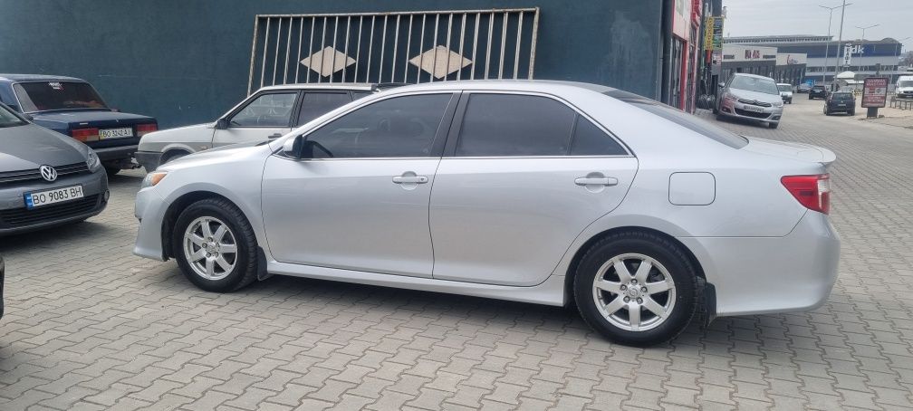 Toyta Camry 50 2013