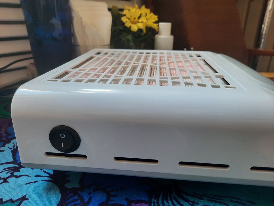 Вытяжка для маникюра