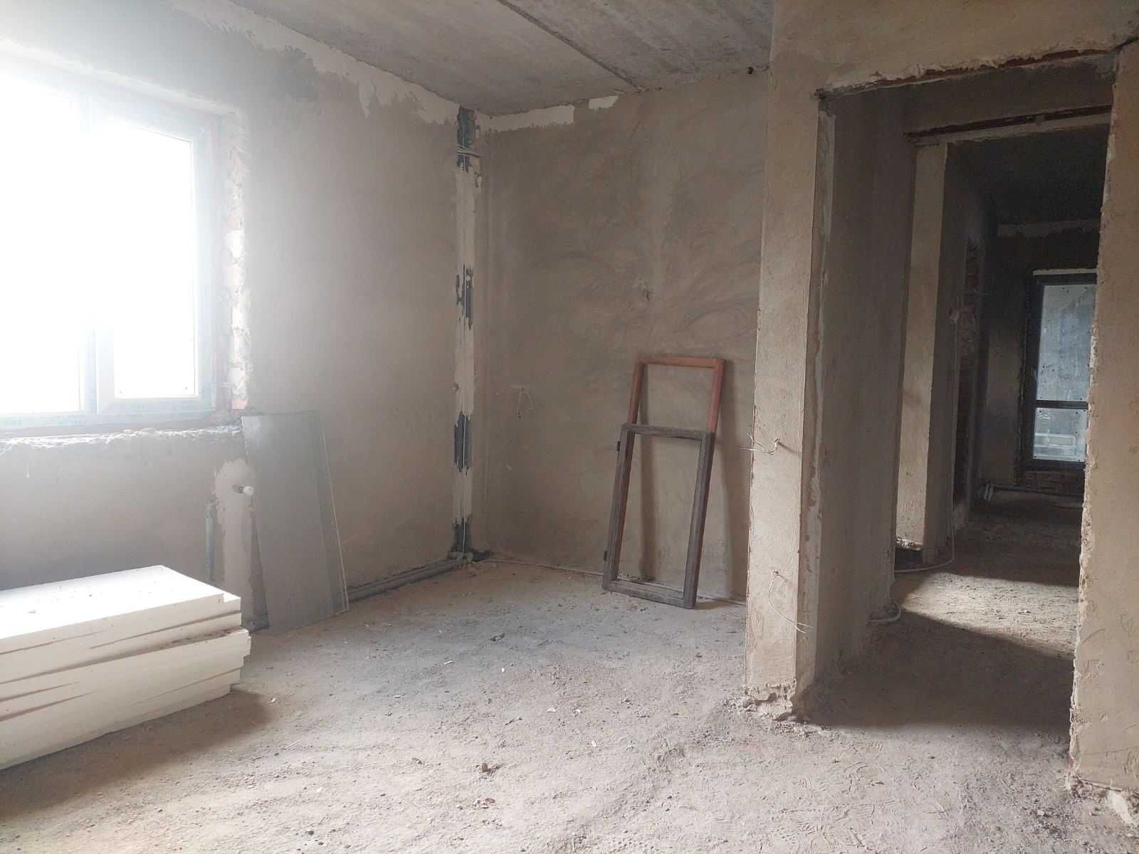 Продаж великого просторого будинку в передмісті Вінниці