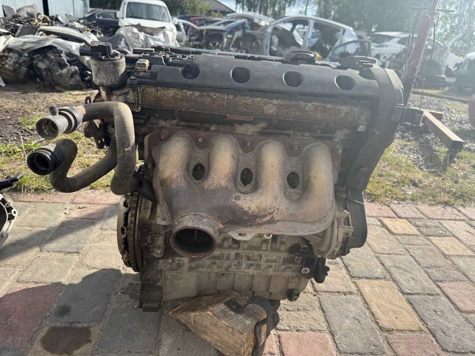 Двигатель  Peugeot 307  2.0i 16v (RFN) 01-05 Мотор В наличии