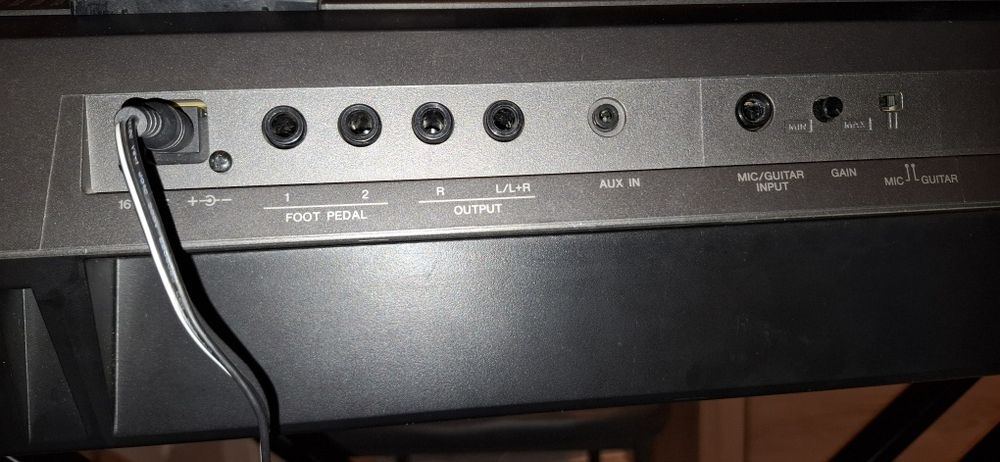 Keyboard yamaha psr s970