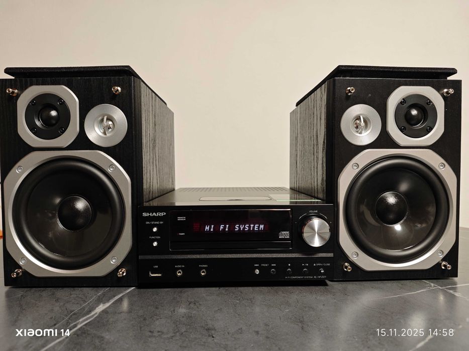 Музыкальный центр Sharp XL-HF201 vs Panasonic SB-PMX5